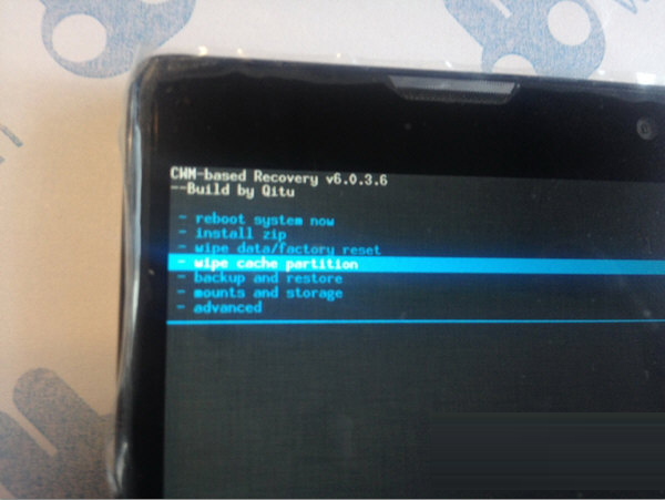 选择到 wipe cache partition